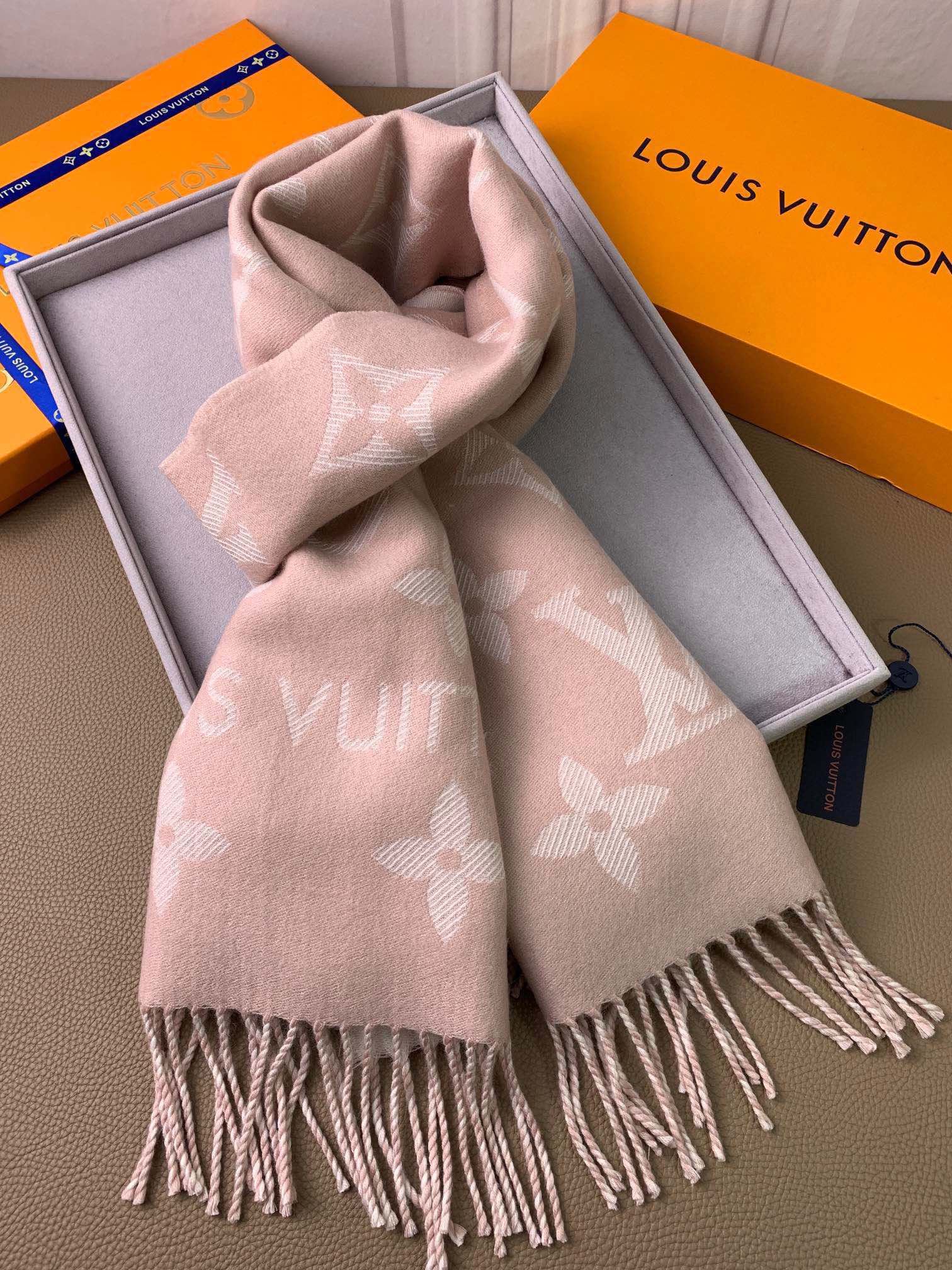 Louis Vuitton Scarf